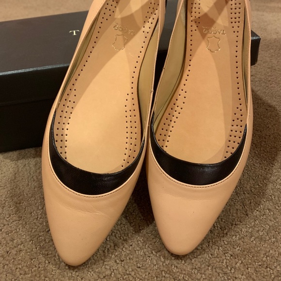 Talbots edison cutout flats in buff - Picture 1 of 5